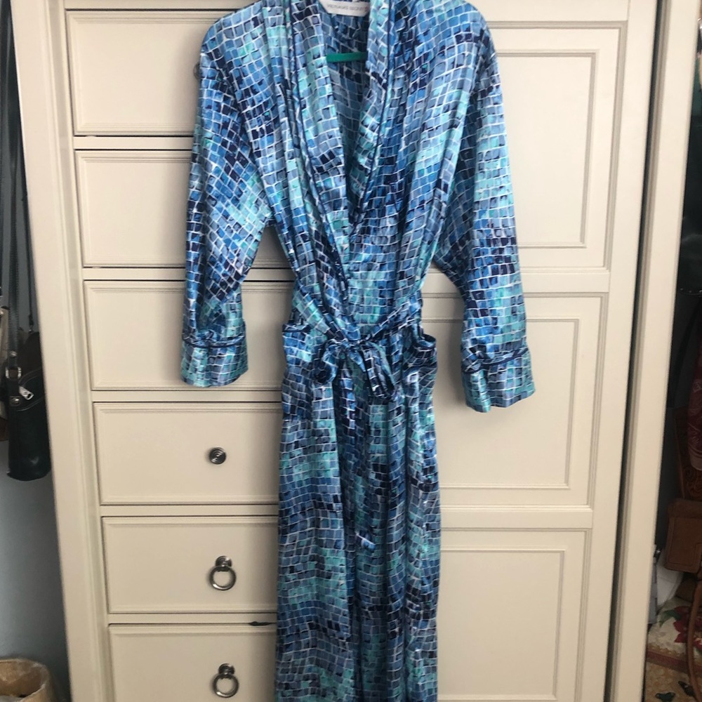 Victoria’s Secret Long Satiny Robe